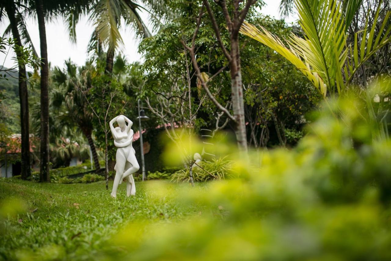 Son Tra Resort & Spa Danang Екстер'єр фото